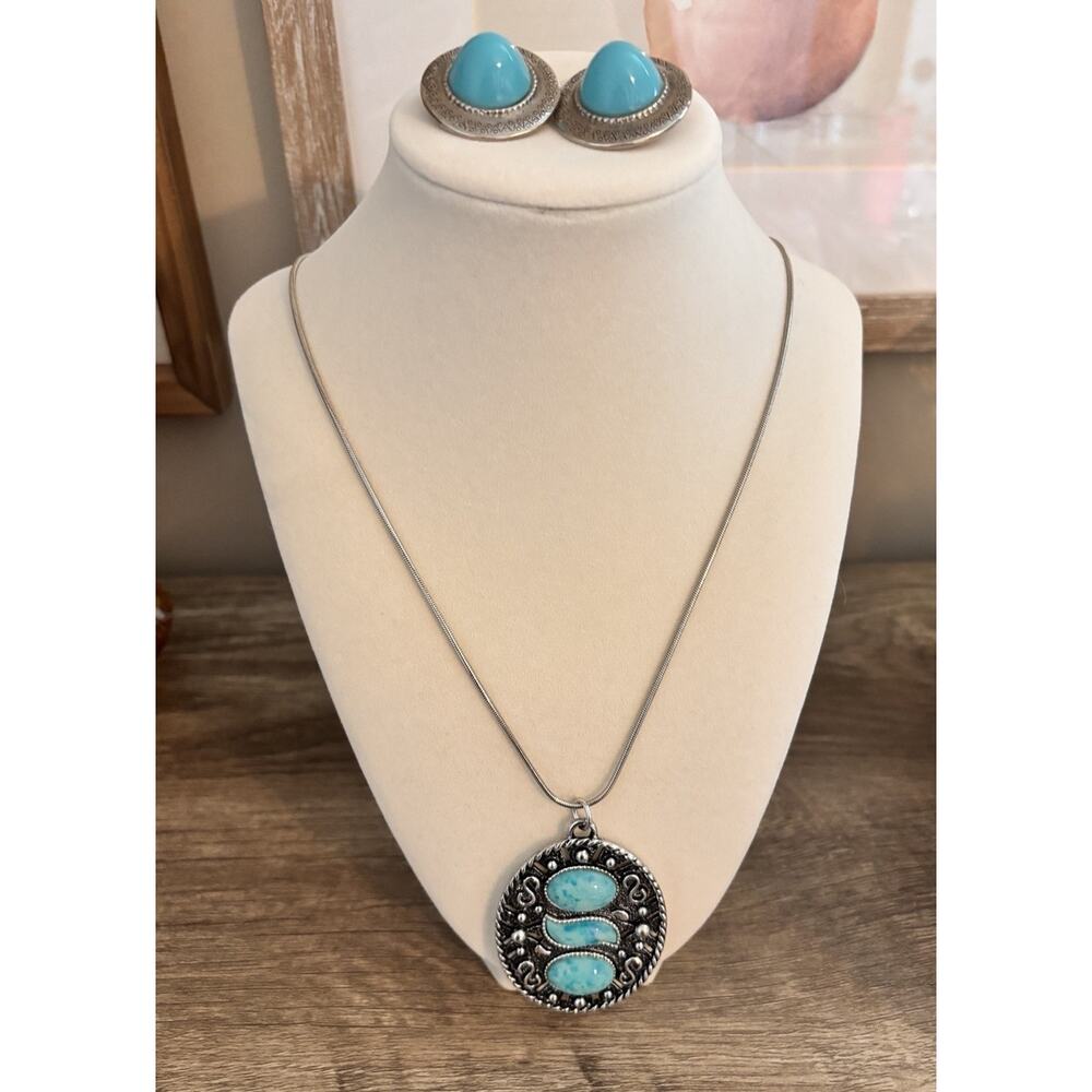 Vtg Sarah Coventry Simulated Turquoise 24" Necklace Silver Tone Clip Earrings